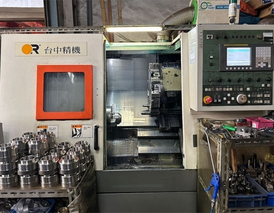 CNC車床加工機台